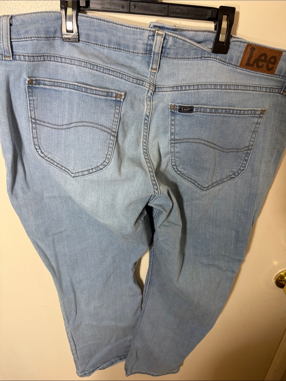 Lee Women's Light Wash Relaxed Straight Jeans - Picture 2 of 4